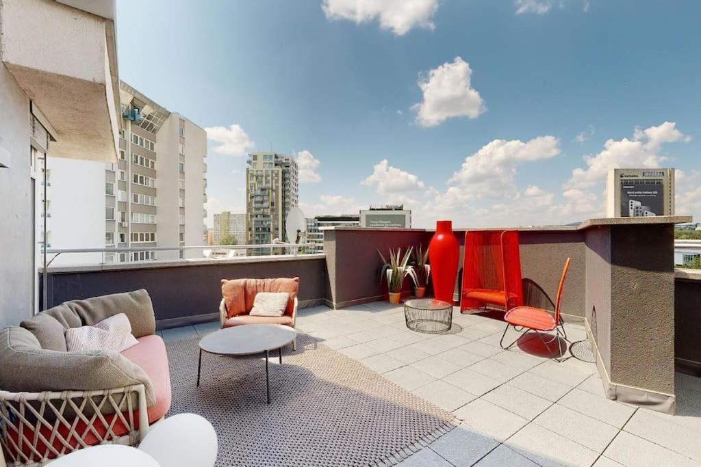Stylovy Loft S Ohromnou Terasou Διαμέρισμα Μπρατισλάβα Εξωτερικό φωτογραφία